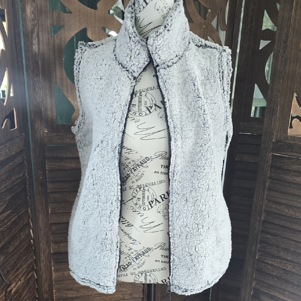 Women's Gray‎ Sherpa Vest